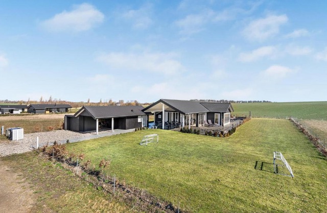 Amazing Home In Slagelse With Kitchen