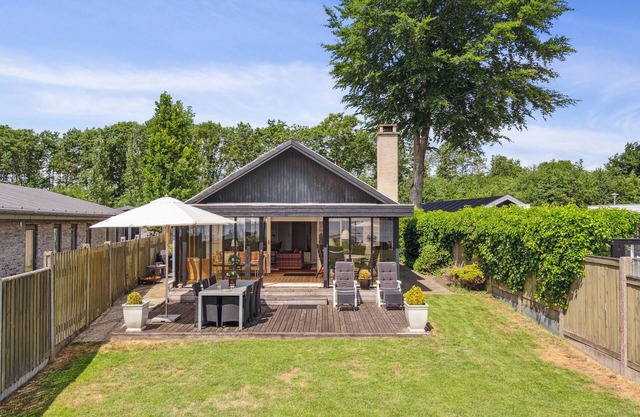 Amazing home in Sunds with lake view