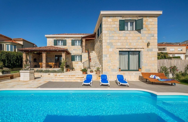 Amazing home in Zrnovnica