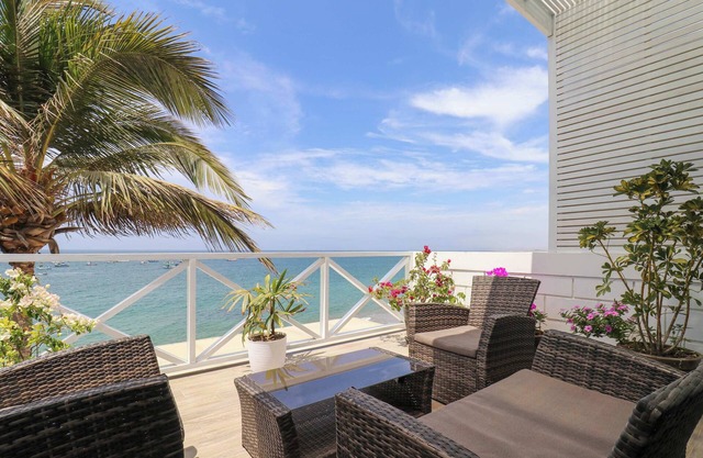 Amazing Loft With Spectacular Ocean View