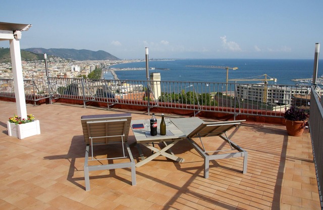 Amazing Penthouse in Salerno - Amalfi Coast.Few steps to the Beaches & Nightlife