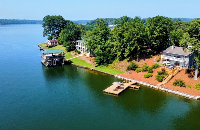 Amazing View Lakefront Home Lake MartinnBeautiful Remodeled Lakefront with Dock