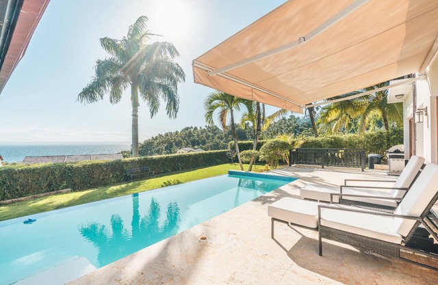 Amazing villa w/pool/bbq and ocean view at Samana