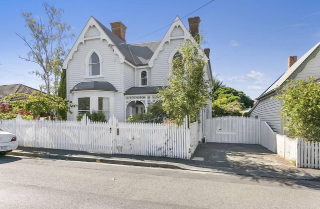 Amberley - circa 1880's luxurynIdeal larger groups 5 b’rooms sleeps 9
