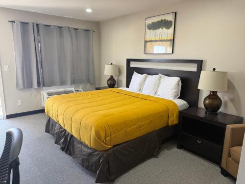 American Inn & Suites LAX