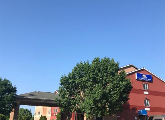 Americas Best Value Inn and Suites Saint Charles