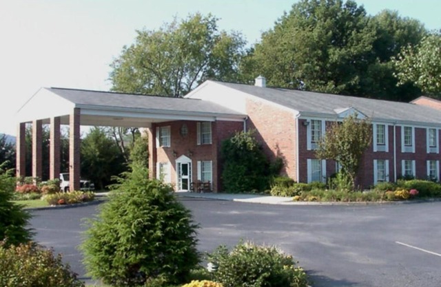 Americourt Hotel