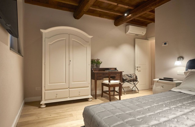 "AMETISTA" - An oasis of peace and tranquility with a private patio.