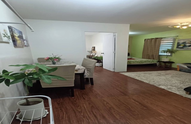 Amigas Transient House