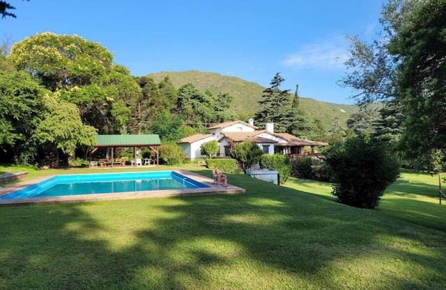 Amplia Casona de Estilo en La Falda