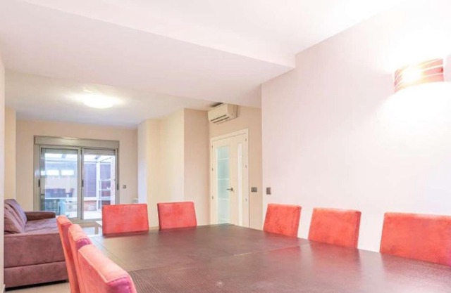 Amplio apartamento a 15 minutos de la puerta del Sol