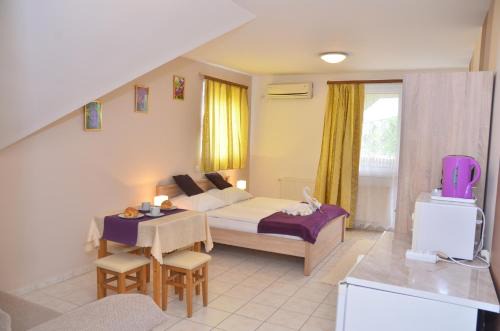 Amulett Studios Apartment