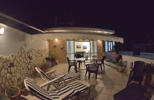 An apartment nestled in the sun 110 meters from the sea