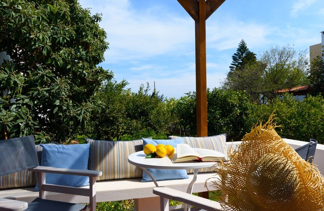 An Eden for two+ (a small apartment in a lemon tree garden next to the sea)