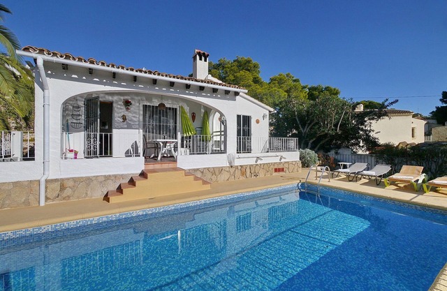 Ana Marie- family friendly, private pool, WIFI gratis!