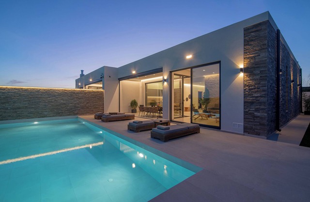 Anantia Villa 1 - Scenic View, Luxury Experiencen