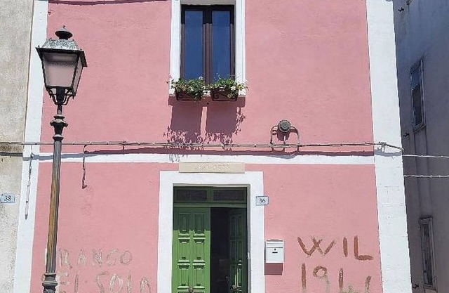 Ancient Stone Home- Sea and Mountain View 'Casa Rosa'