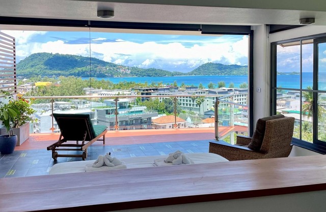Andaman Hills - panoramic sea view house with maid