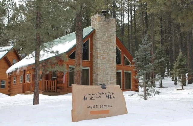 Angel Fire Retreat Cabin