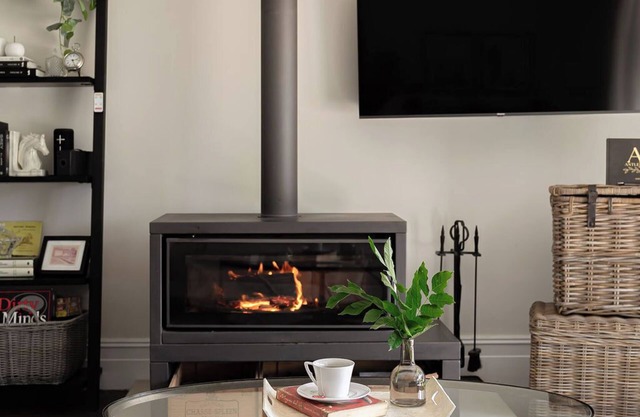 Antler & Oak Cottage: Provincial Luxe In Moss Vale, Close To Wedding Venues