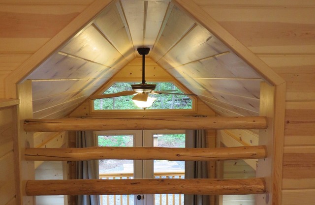 Antone Creek Lodge, Cabin #2