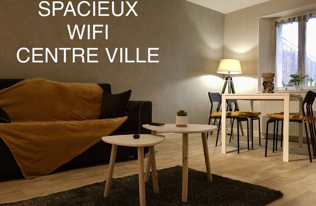 * ANY COMFORT WITH PRIVATE TERRACE AND GARDEN *
