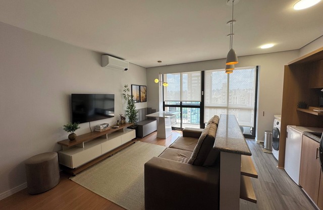 AP1304 - Hospital and CASV region, swimming pool and garage