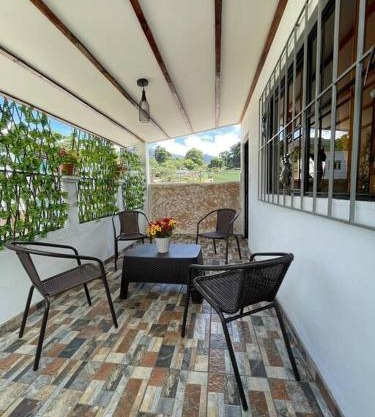 Apaneca House
