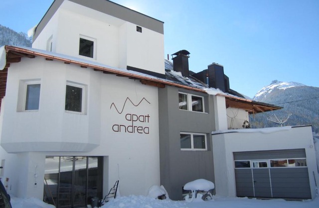 Apart Andrea