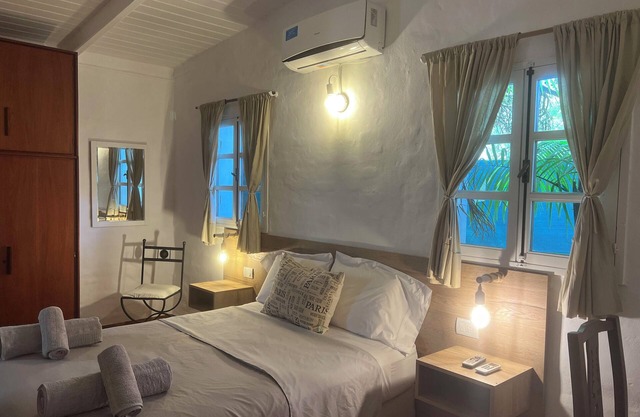 Apart Privado, Córdoba, Villa Belgrano, Zona Estadio Kempes, con Cochera y Patio