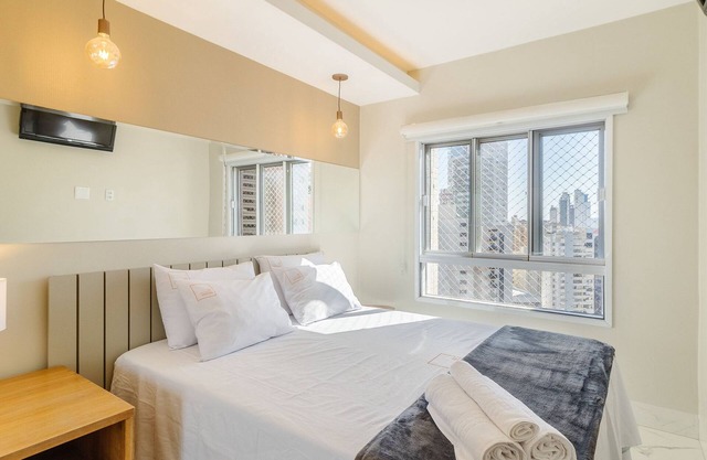 Apart w/2 Suites in Condominium With Pool Swr1502