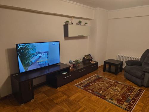 Apartament 3 camere, zona Dedeman