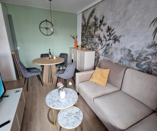Apartament Broniewskiego 6