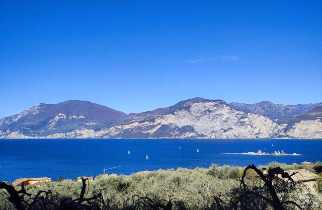 Apartament Malva 2 with balcony and amazing lake view