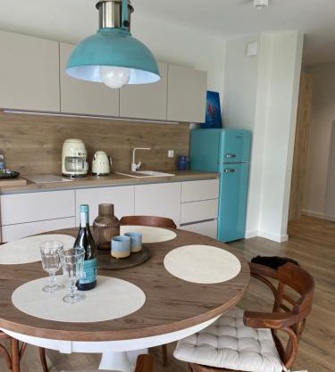 Apartament SZAFIROWY SEN z widokiem na morze