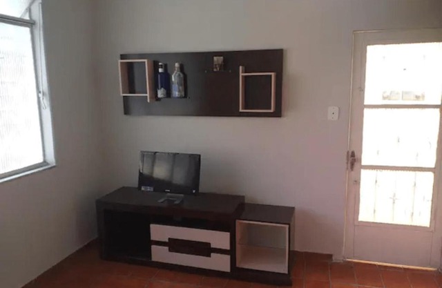 Apartamento(1) inteiro com sala reversivel