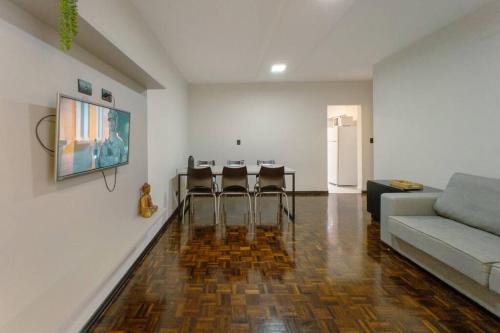 Apartamento Centro Espaçoso MJ23