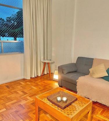 Apartamento completo 3min do Friburgo Shopping