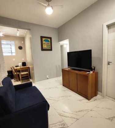 Apartamento em Santos na Beira mar com Vaga privativa e Wifi