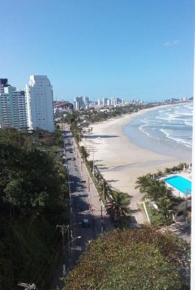 Apartamento frente para o Mar ,50 m da praia , ar condicionado todos quartos