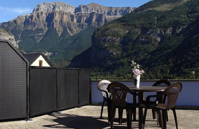 Apartamento Marbore for 4 people