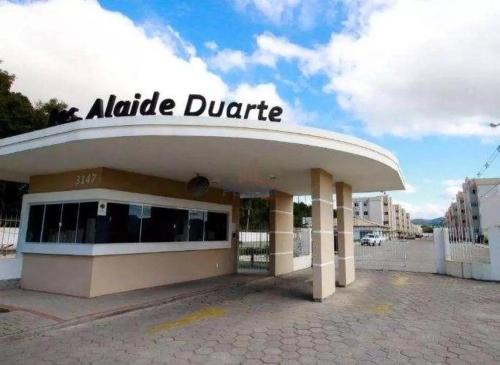 Apartamento térreo de 1 quarto próximo a Arena Opus