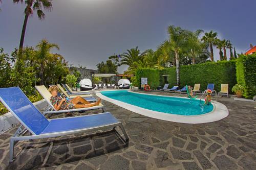 Apartamentos Adjovimar