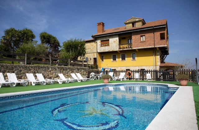 Apartamentos La Gloria