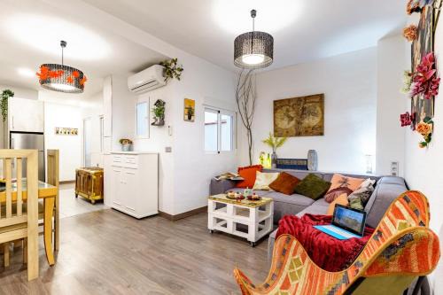 Apartamentos Triunfo, By DaiMar