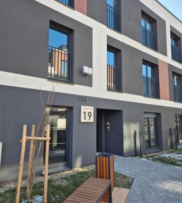 Apartamenty Ceglana Park - prywatny parking - piękne osiedle - nowe luksusowe mieszkanie z biurkiem
