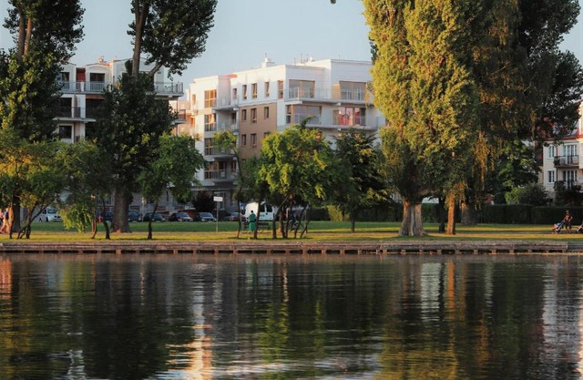 APARTAMENTY NADJEZIORNE z tarasem na dachu