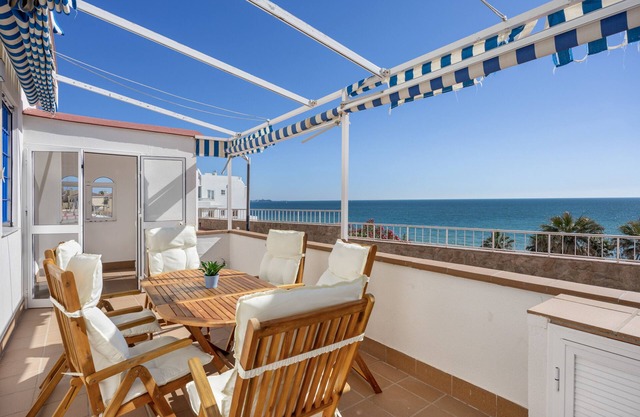 Apartment 'La Terracita De Candi El Puerto' with Sea View, Wi-Fi and Air Conditioning