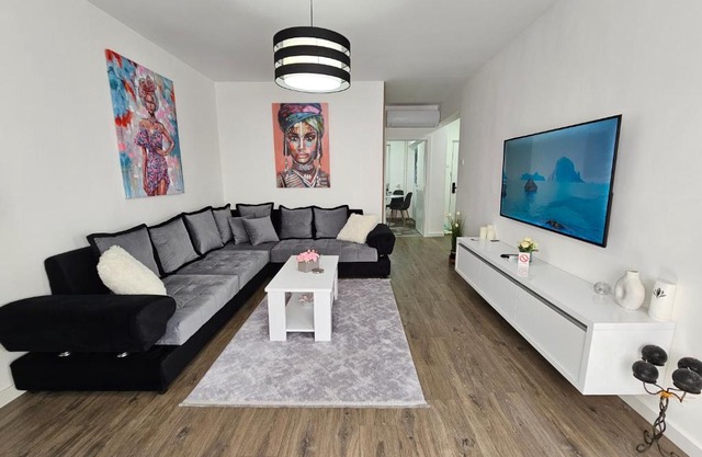 Apartman Aleksandra u strogom centru grada