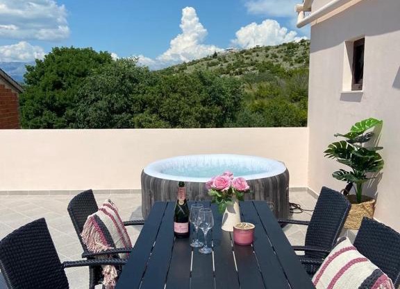 Apartman Nina